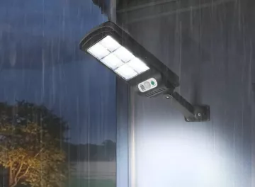 Vezeték nélküli napelemes indukciós utcai lámpa